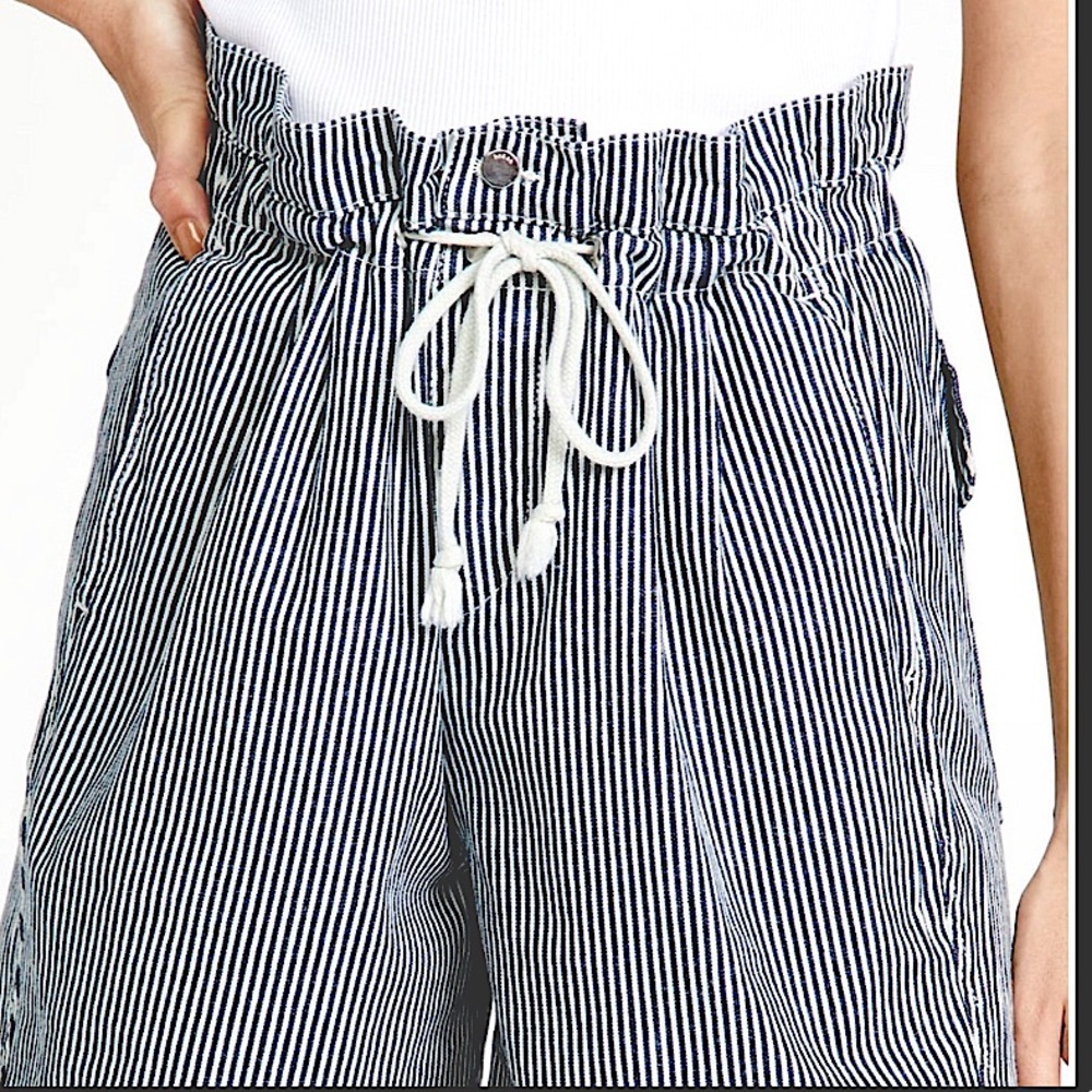 Ba&sh Osiris paper bag waist, drawstring shorts, Never worn! Women’s size 2